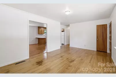 225 Middleton Avenue, Matthews, NC 28104 - Photo 6