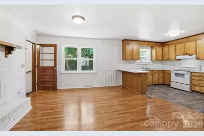 225 Middleton Avenue, Matthews, NC 28104 - Photo 8