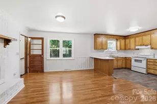 225 Middleton Ave, Matthews, NC 28104 - Photo 8