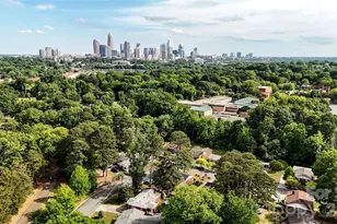 1720 Miles Ct, Charlotte, NC 28216 - Photo 4