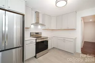 1720 Miles Ct, Charlotte, NC 28216 - Photo 10