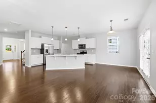 8123 Cornhill Ave, Charlotte, NC 28277 - Photo 6