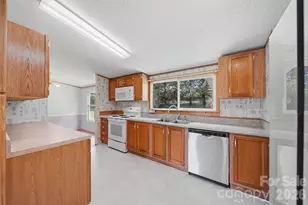 1488 Watermill Rd, Morganton, NC 28655 - Photo 12