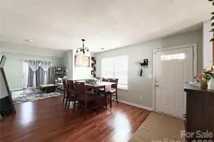 10206 University Park Ln, Charlotte, NC 28213 - Photo 10