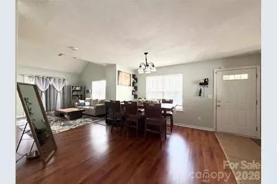 10206 University Park Lane, Charlotte, NC 28213 - Photo 6