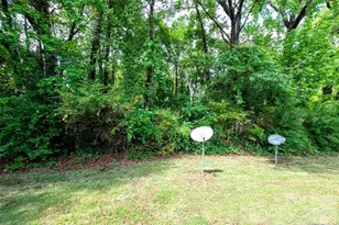 6137 Windsor Gate Ln, Charlotte, NC 28215 - Photo 20