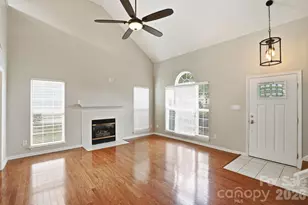 6914 Weirton Pl, Charlotte, NC 28226 - Photo 4