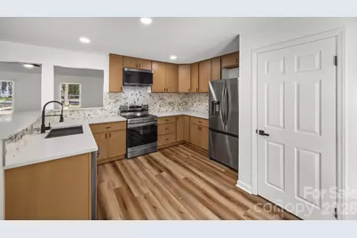5043 Suwarrow Circle, Tega Cay, SC 29708 - Photo 10