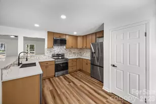 5043 Suwarrow Cir, Tega Cay, SC 29708 - Photo 10