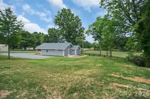 2702 W Stage Coach Trail, Shelby, NC 28150 - Photo 8