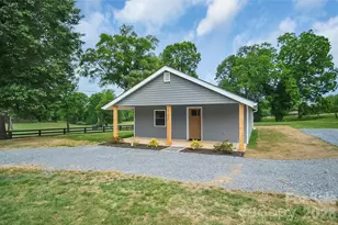 2702 W Stage Coach Trail, Shelby, NC 28150 - Photo 4