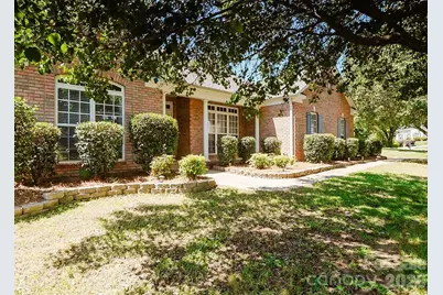 574 Surry Trace Circle NW, Concord, NC 28027 - Photo 2