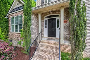 2019 Windrow Wood Ct, Matthews, NC 28105 - Photo 2
