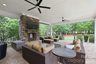 1077 Wessington Manor Ln, Fort Mill, SC 29715 - Photo 40