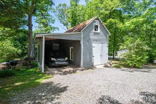 306 W Old Post Rd, Cherryville, NC 28021 - Photo 34