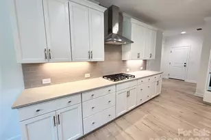 6823 Glen Abbey Ln, Mount Pleasant, NC 28124 - Photo 8