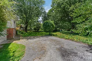 107 Appledore Ave, Hendersonville, NC 28739 - Photo 26
