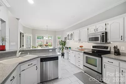 2640 Willowbrook Drive, Matthews, NC 28104 - Photo 12
