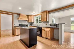 135 Benton Rd, Kings Mountain, NC 28086 - Photo 2
