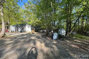 135 Benton Rd, Kings Mountain, NC 28086 - Photo 4