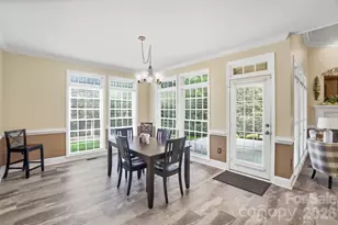 8000 Tottenham Dr, Harrisburg, NC 28075 - Photo 12