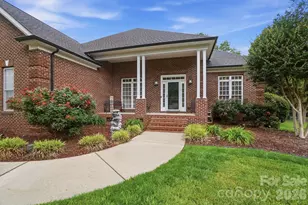 8000 Tottenham Dr, Harrisburg, NC 28075 - Photo 4