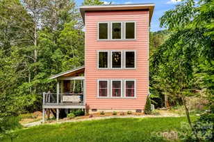 14 Locust St, Black Mountain, NC 28711 - Photo 2