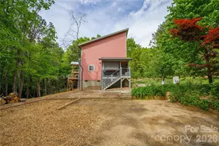 14 Locust St, Black Mountain, NC 28711 - Photo 4