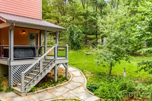14 Locust St, Black Mountain, NC 28711 - Photo 6