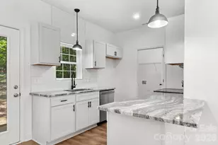 70 McCorkle St, York, SC 29745 - Photo 8