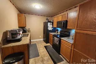 2013 Chadwell Ct, Waxhaw, NC 28173 - Photo 4