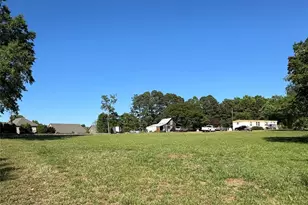 3227 Pleasant Plains Rd, Matthews, NC 28105 - Photo 6