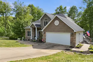 275 Ferguson Dr, Asheville, NC 28806 - Photo 2