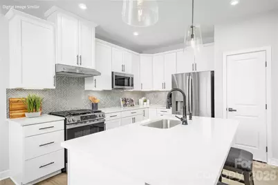 917 Heathway Drive, Charlotte, NC 28213 - Photo 2