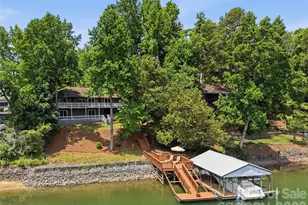 1113 Palmyra Dr, Tega Cay, SC 29708 - Photo 1