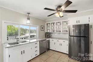 1113 Palmyra Dr, Tega Cay, SC 29708 - Photo 12