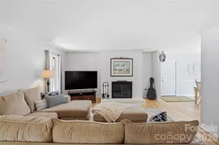 1113 Palmyra Dr, Tega Cay, SC 29708 - Photo 6
