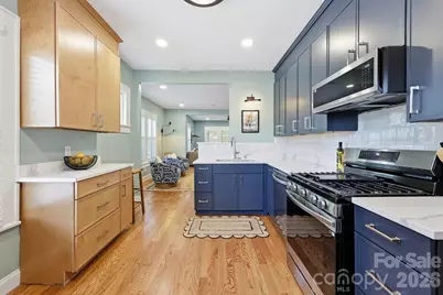 327 Campus Street, Charlotte, NC 28216 - Photo 14