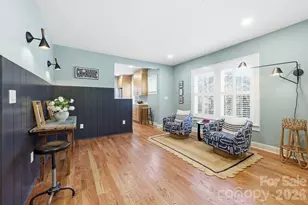 327 Campus St, Charlotte, NC 28216 - Photo 10