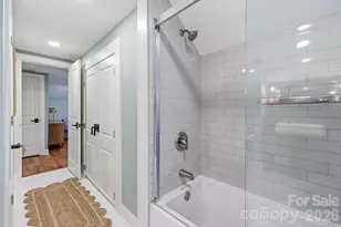 327 Campus St, Charlotte, NC 28216 - Photo 44