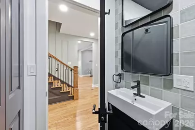327 Campus Street, Charlotte, NC 28216 - Photo 22