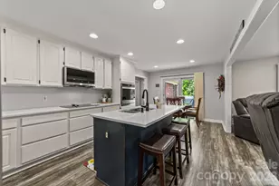 127 Fisher Farm Ct, China Grove, NC 28023 - Photo 2