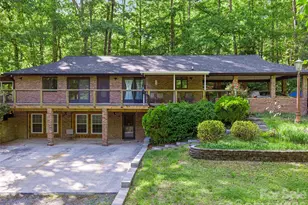 303 Brightwater Heights Dr, Hendersonville, NC 28791 - Photo 2