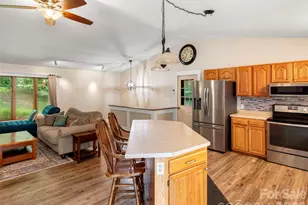 303 Brightwater Heights Dr, Hendersonville, NC 28791 - Photo 20