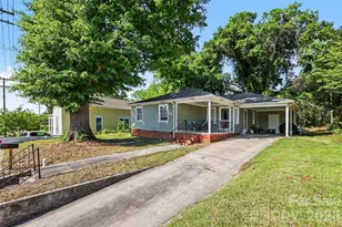 303 N White St, Lancaster, SC 29720 - Photo 2