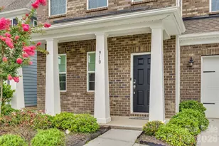 910 Ashton Oak Ct, Fort Mill, SC 29715 - Photo 2