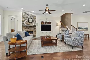 1044 Wessington Manor Ln, Fort Mill, SC 29715 - Photo 4