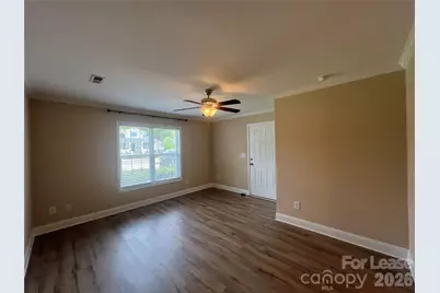 712 E Catawba Street #B, Belmont, NC 28012 - Photo 4