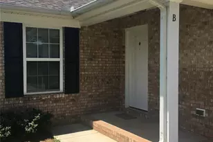 712 E Catawba St, Belmont, NC 28012 - Photo 2
