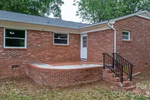 411 20th Ave NE, Hickory, NC 28601 - Photo 22